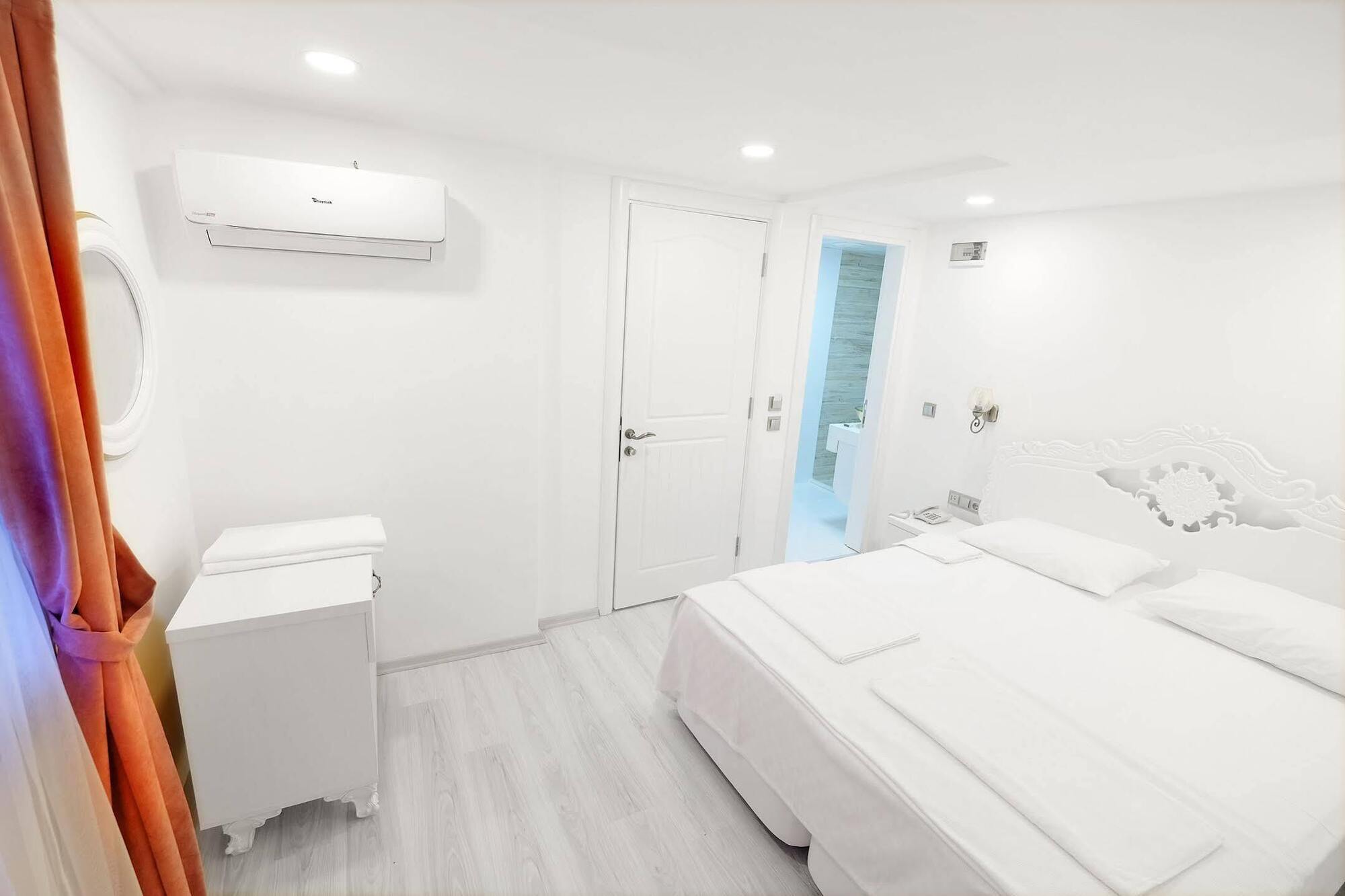 Bugra Alacati (Adults Only) Εξωτερικό φωτογραφία